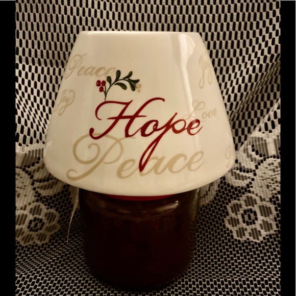 New! Hope/Joy/Love/Peace Candle with Shade - Picture 1 of 7